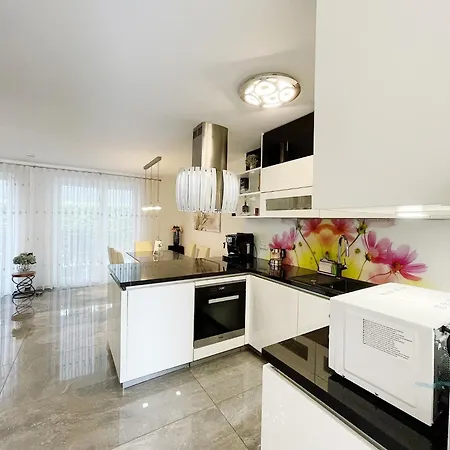 Apartment Moderne Mit Garten Und Terrasse